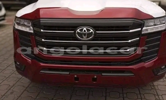 Buy Used Toyota Land Cruiser Red Car in Luanda in Luanda Province Buy Used Toyota Land Cruiser Red Car in Luanda in Luanda Province