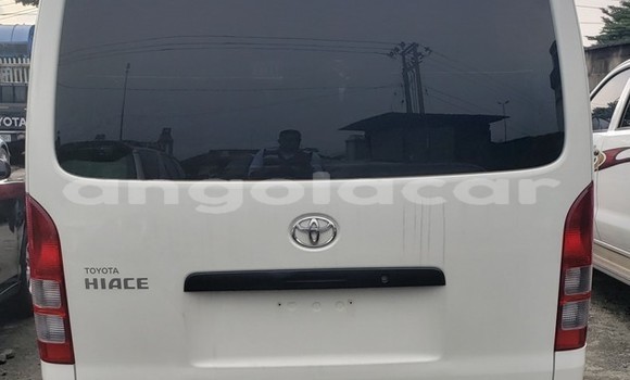 Buy Used Toyota Hiace White Car in Luanda in Luanda Province Buy Used Toyota Hiace White Car in Luanda in Luanda Province