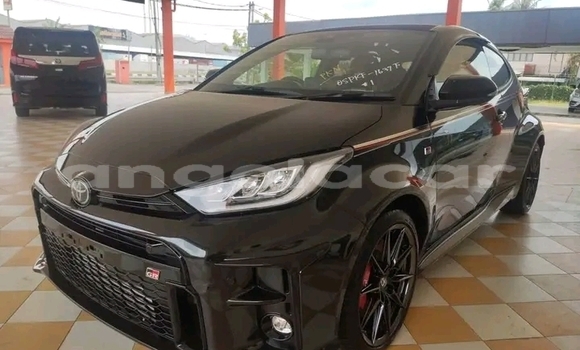 Buy Used Toyota Yaris Black Car in Luanda in Luanda Province Buy Used Toyota Yaris Black Car in Luanda in Luanda Province