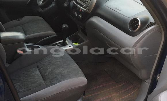Acheter Occasion Voiture Toyota RAV4 Bleu à Luanda, Province de Luanda Acheter Occasion Voiture Toyota RAV4 Bleu à Luanda, Province de Luanda