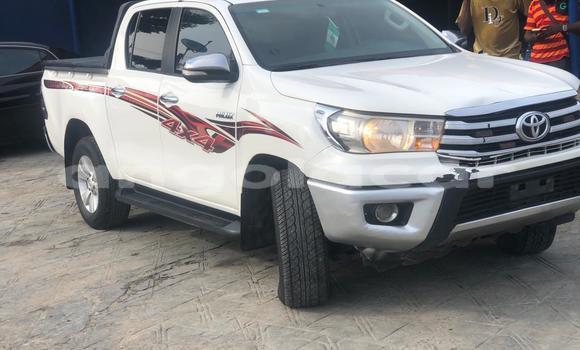 Comprar Usado Toyota Hilux Branco Carro em Luanda em Luanda Province Comprar Usado Toyota Hilux Branco Carro em Luanda em Luanda Province