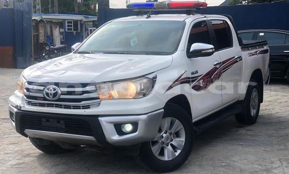 Comprar Usado Toyota Hilux Branco Carro em Luanda em Luanda Province Comprar Usado Toyota Hilux Branco Carro em Luanda em Luanda Province