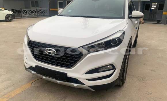 Acheter Occasion Voiture Hyundai Tucson Blanc à Luanda, Province de Luanda Acheter Occasion Voiture Hyundai Tucson Blanc à Luanda, Province de Luanda