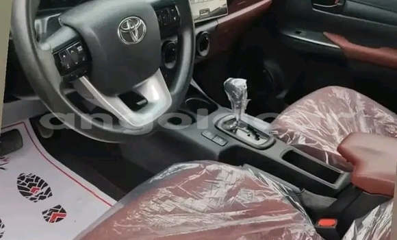 Acheter Occasion Voiture Toyota Hilux Noir à Luanda, Province de Luanda Acheter Occasion Voiture Toyota Hilux Noir à Luanda, Province de Luanda