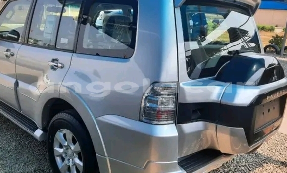 Buy Used Mitsubishi Pajero Other Car in Luanda in Luanda Province Buy Used Mitsubishi Pajero Other Car in Luanda in Luanda Province