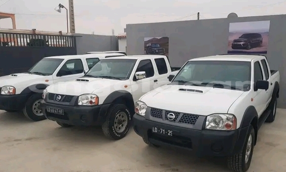 Buy Used Nissan Frontier White Car in Luanda in Luanda Province Buy Used Nissan Frontier White Car in Luanda in Luanda Province