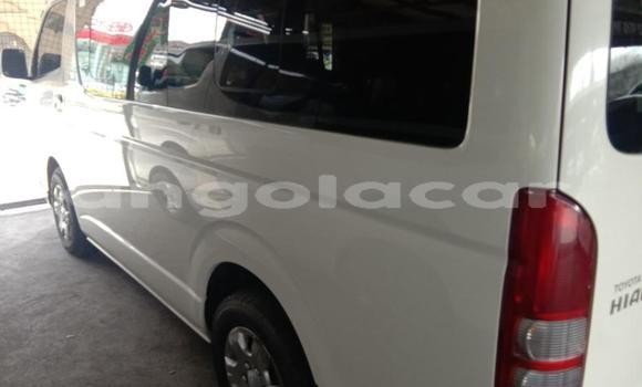 Comprar Usado Toyota Hiace Branco Carro em Luanda em Luanda Province Comprar Usado Toyota Hiace Branco Carro em Luanda em Luanda Province