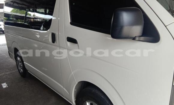 Comprar Usado Toyota Hiace Branco Carro em Luanda em Luanda Province Comprar Usado Toyota Hiace Branco Carro em Luanda em Luanda Province