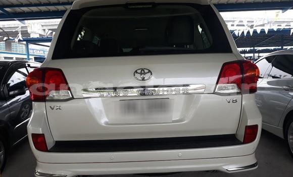 Comprar Usado Toyota Land Cruiser Branco Carro em Luanda em Luanda Province Comprar Usado Toyota Land Cruiser Branco Carro em Luanda em Luanda Province