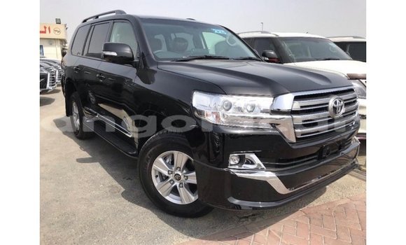 Acheter Import Voiture Toyota Land Cruiser Noir à Import - Dubai, Province de Bengo Acheter Import Voiture Toyota Land Cruiser Noir à Import - Dubai, Province de Bengo