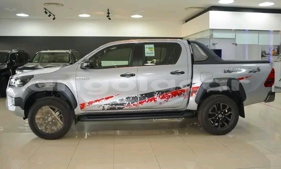 Buy Used Toyota Hilux Silver Car in Luanda in Luanda Province Buy Used Toyota Hilux Silver Car in Luanda in Luanda Province