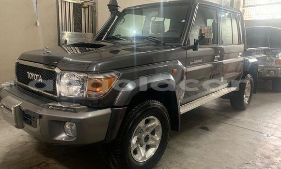 Buy Used Toyota Land Cruiser Black Car in Luanda in Luanda Province Buy Used Toyota Land Cruiser Black Car in Luanda in Luanda Province
