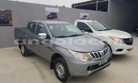 Comprar Usado Mitsubishi L200 Branco Carro em Luanda em Luanda Province