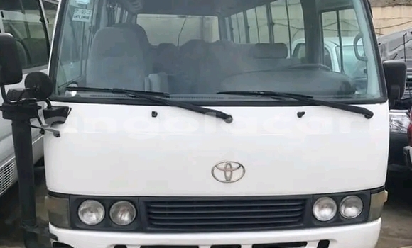 Buy Used Toyota Coaster White Car in Luanda in Luanda Province