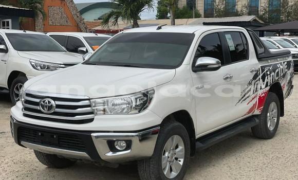Buy Used Toyota Hilux White Car in Luanda in Luanda Province Buy Used Toyota Hilux White Car in Luanda in Luanda Province