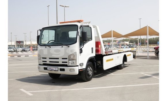 Comprar Importar Isuzu Rodeo Branco Carro em Import - Dubai em Bengo Province