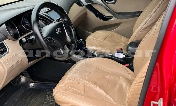 Comprar Usado Hyundai Elantra Vermelho Carro em Luanda em Luanda Province Comprar Usado Hyundai Elantra Vermelho Carro em Luanda em Luanda Province