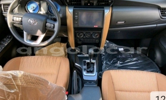 Acheter Occasion Voiture Toyota Fortuner Noir à Luanda, Province de Luanda Acheter Occasion Voiture Toyota Fortuner Noir à Luanda, Province de Luanda