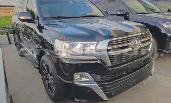 Acheter Occasion Voiture Toyota Land Cruiser Noir à Luanda, Province de Luanda Acheter Occasion Voiture Toyota Land Cruiser Noir à Luanda, Province de Luanda