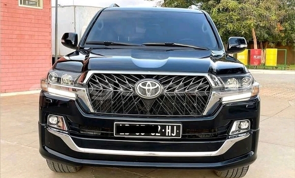 Buy Used Toyota Land Cruiser Black Car in Luanda in Luanda Province Buy Used Toyota Land Cruiser Black Car in Luanda in Luanda Province