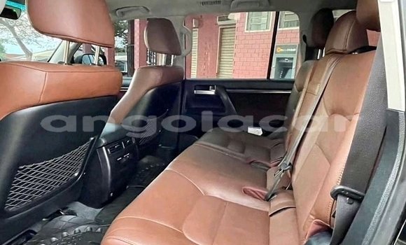 Buy Used Toyota Land Cruiser Black Car in Luanda in Luanda Province Buy Used Toyota Land Cruiser Black Car in Luanda in Luanda Province