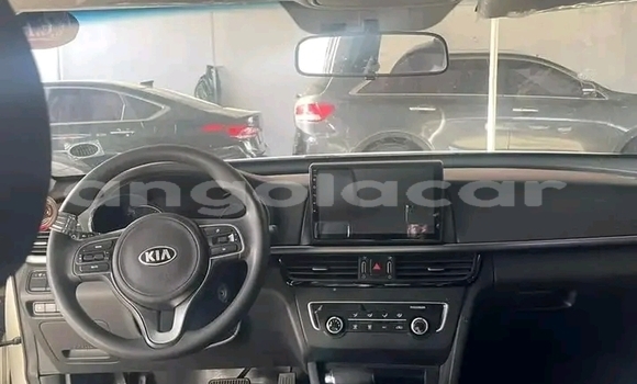 Buy Used Kia K7 White Car in Luanda in Luanda Province Buy Used Kia K7 White Car in Luanda in Luanda Province