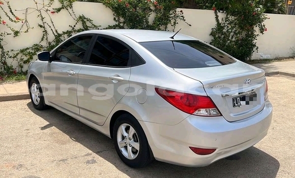 Comprar Usado Hyundai Accent Prata Carro em Luanda em Luanda Province Comprar Usado Hyundai Accent Prata Carro em Luanda em Luanda Province