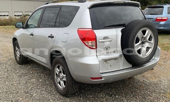 Comprar Usado Toyota RAV4 Prata Carro em Luanda em Luanda Province Comprar Usado Toyota RAV4 Prata Carro em Luanda em Luanda Province