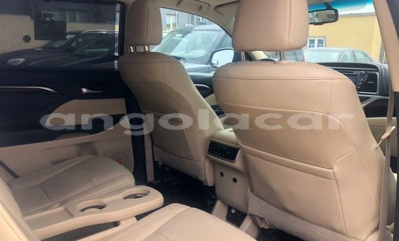 Buy Used Toyota Highlander White Car in Luanda in Luanda Province Buy Used Toyota Highlander White Car in Luanda in Luanda Province