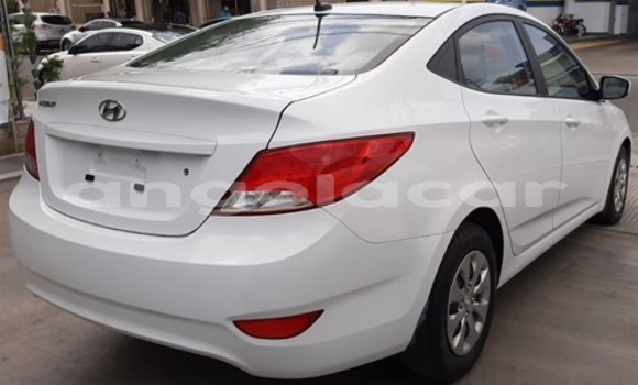 Buy Used Hyundai Accent White Car in Luanda in Luanda Province Buy Used Hyundai Accent White Car in Luanda in Luanda Province