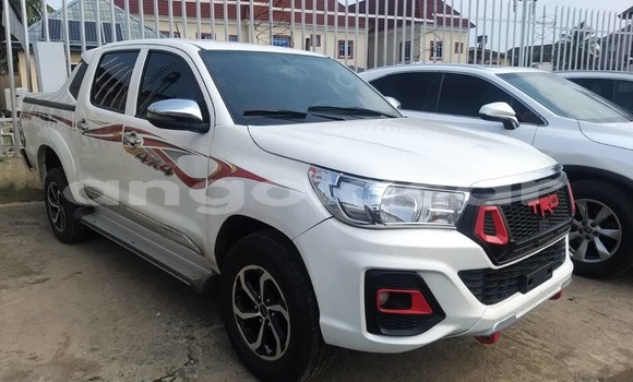 Acheter Occasion Voiture Toyota Hiluxe Revo Autre à Luanda, Province de Luanda Acheter Occasion Voiture Toyota Hiluxe Revo Autre à Luanda, Province de Luanda