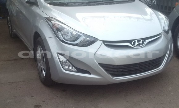 Comprar Usado Hyundai Elantra Outro Carro em Luanda em Luanda Province