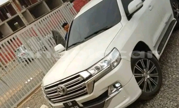 Acheter Occasion Voiture Toyota Land Cruiser Blanc à Luanda, Province de Luanda