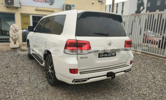 Buy Used Toyota Land Cruiser White Car in Luanda in Luanda Province Buy Used Toyota Land Cruiser White Car in Luanda in Luanda Province