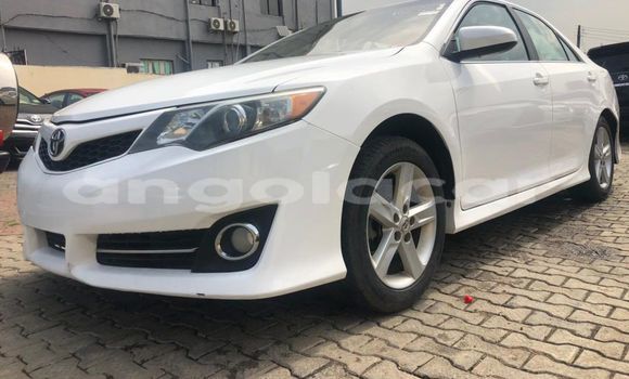 Acheter Occasion Voiture Toyota Camry Blanc à Luanda, Province de Luanda Acheter Occasion Voiture Toyota Camry Blanc à Luanda, Province de Luanda