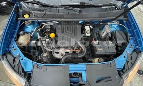 Comprar Usado Renault Sandero Azul Carro em Luanda em Luanda Province Comprar Usado Renault Sandero Azul Carro em Luanda em Luanda Province