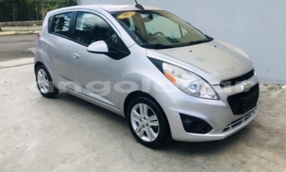 Comprar Usado Chevrolet spark Prata Carro em Luanda em Luanda Province