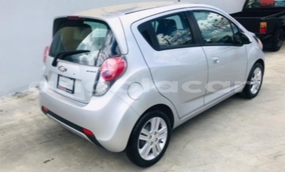 Acheter Occasion Voiture Chevrolet spark Gris à Luanda, Province de Luanda Acheter Occasion Voiture Chevrolet spark Gris à Luanda, Province de Luanda