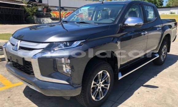 Comprar Usado Mitsubishi L200 Prata Carro em Luanda em Luanda Province