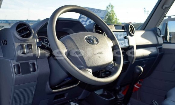 Acheter Neuf Voiture Toyota Land Cruiser Blanc à Benguela, Benguela Acheter Neuf Voiture Toyota Land Cruiser Blanc à Benguela, Benguela