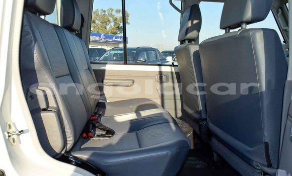 Acheter Neuf Voiture Toyota Land Cruiser Blanc à Benguela, Benguela Acheter Neuf Voiture Toyota Land Cruiser Blanc à Benguela, Benguela