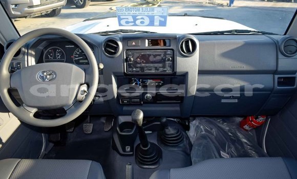 Acheter Neuf Voiture Toyota Land Cruiser Blanc à Benguela, Benguela Acheter Neuf Voiture Toyota Land Cruiser Blanc à Benguela, Benguela