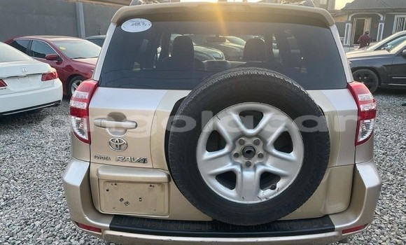 Buy Used Toyota RAV4 Silver Car in Luanda in Luanda Province Buy Used Toyota RAV4 Silver Car in Luanda in Luanda Province