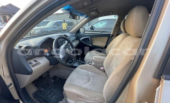 Buy Used Toyota RAV4 Silver Car in Luanda in Luanda Province Buy Used Toyota RAV4 Silver Car in Luanda in Luanda Province