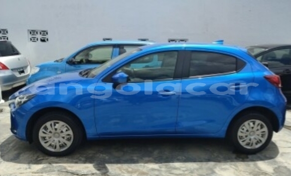 Comprar Usado Mazda Demio Azul Carro em Luanda em Luanda Province Comprar Usado Mazda Demio Azul Carro em Luanda em Luanda Province