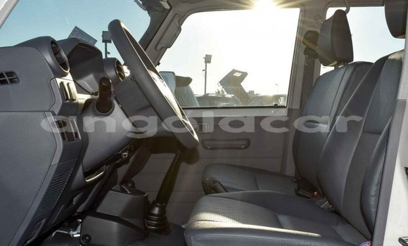 Acheter Neuf Voiture Toyota Land Cruiser Blanc à Benguela, Benguela Acheter Neuf Voiture Toyota Land Cruiser Blanc à Benguela, Benguela