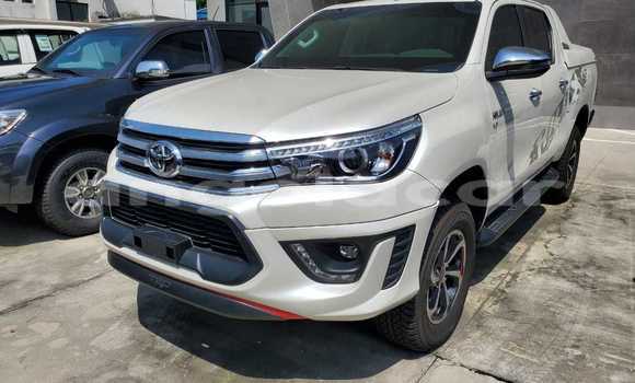 Comprar Usado Toyota Hilux Branco Carro em Luanda em Luanda Province Comprar Usado Toyota Hilux Branco Carro em Luanda em Luanda Province