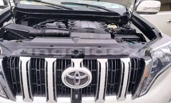 Buy Used Toyota Prado White Car in Luanda in Luanda Province Buy Used Toyota Prado White Car in Luanda in Luanda Province