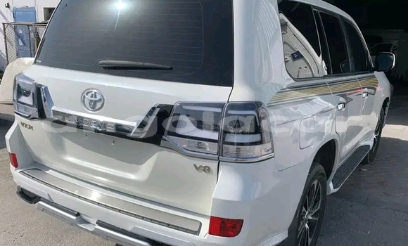 Comprar Usado Toyota Land Cruiser Branco Carro em Luanda em Luanda Province Comprar Usado Toyota Land Cruiser Branco Carro em Luanda em Luanda Province