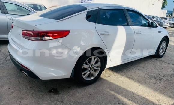 Acheter Occasion Voiture Kia K5 Blanc à Luanda, Province de Luanda Acheter Occasion Voiture Kia K5 Blanc à Luanda, Province de Luanda